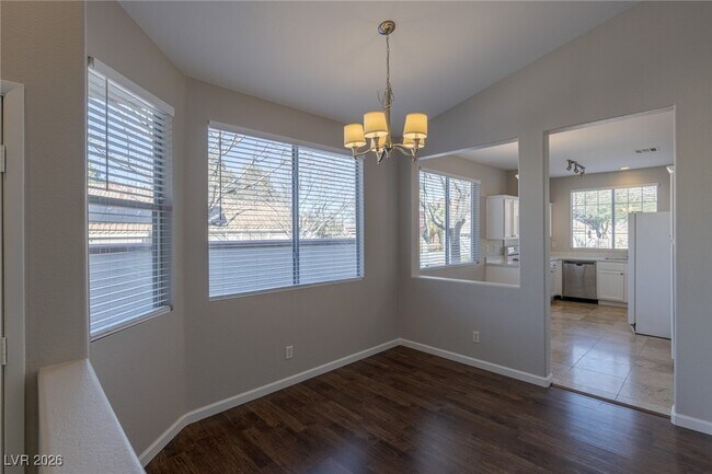 Building Photo - 167 Mountainside Dr