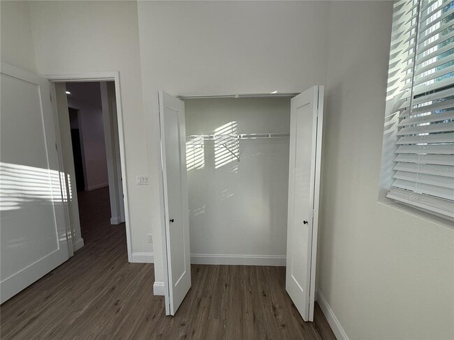 Building Photo - 14 S Forest St