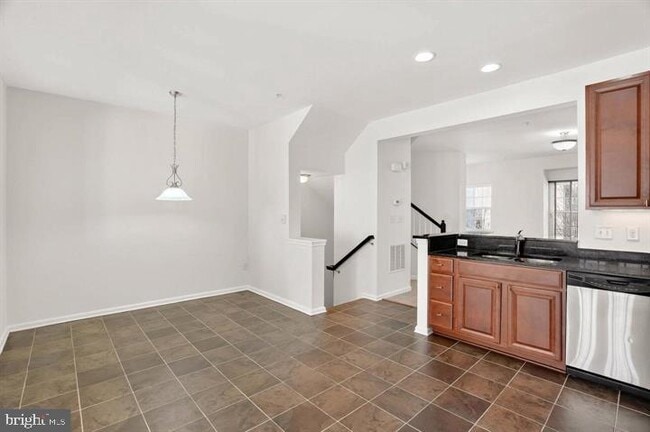 Building Photo - 6625 Latrobe Falls