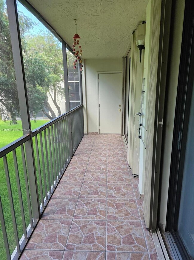 Building Photo - 8065 SW 107th Ave
