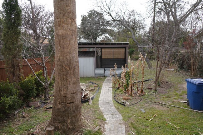 Building Photo - 424/426 Natalen