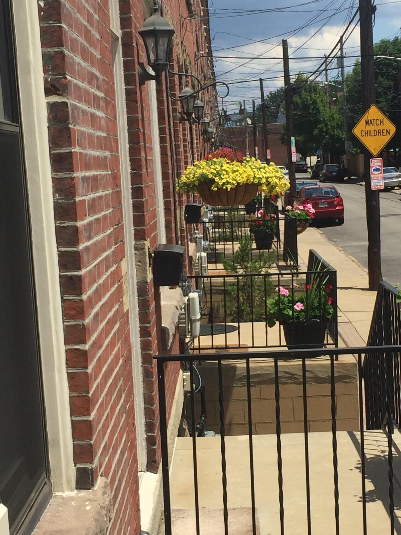 Beautiful street in Shadyside - 5827 Pierce St