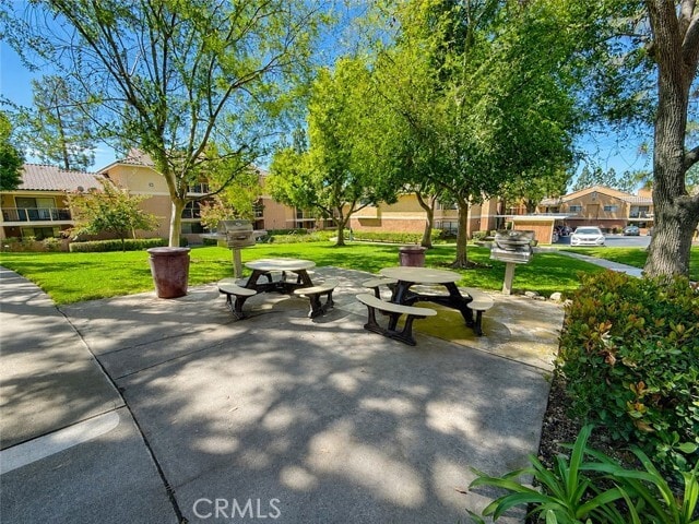 Building Photo - 10655 Lemon Ave