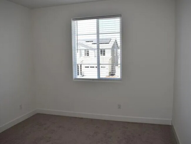 Building Photo - 8168 Oxbow Lndg Lp