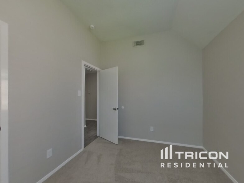 Building Photo - 13314 Chaston Dr