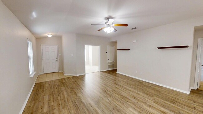Building Photo - 6204 Griffith Loop