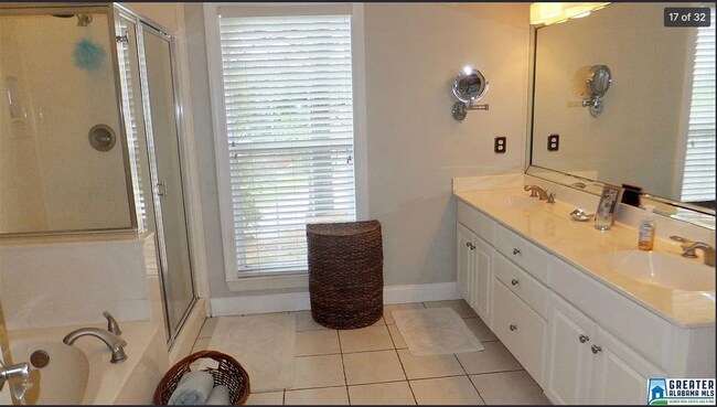 Building Photo - 5217 Overlook Cir