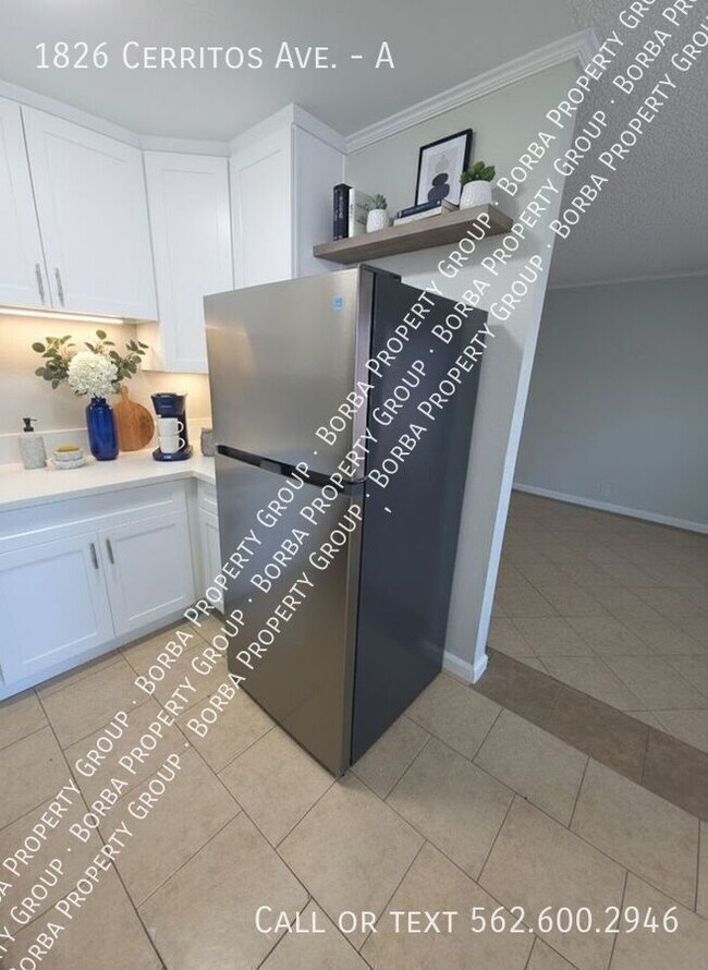 Building Photo - 1826 Cerritos Ave