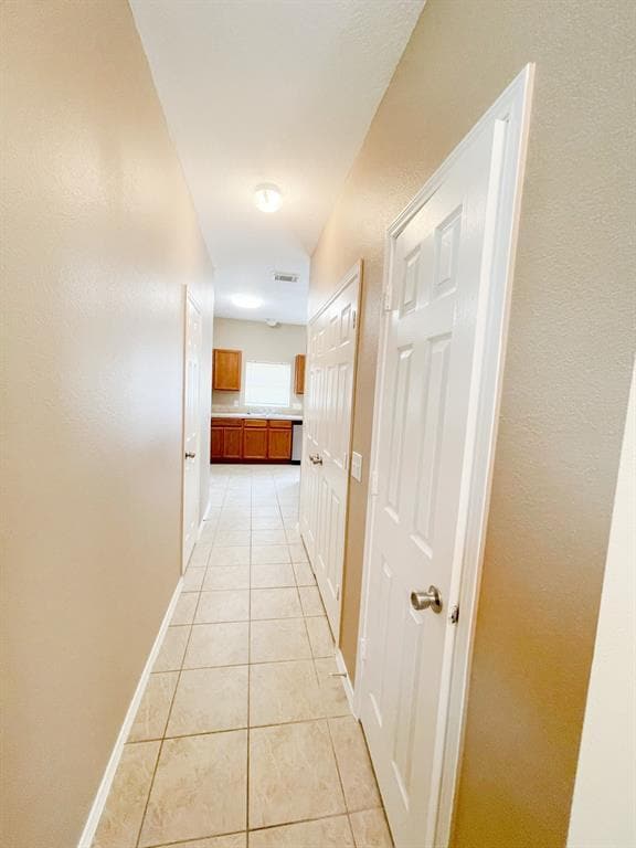 Building Photo - 23742 Pebworth Pl