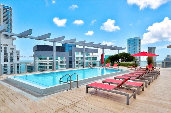 Building Photo - 1100 S Miami Ave