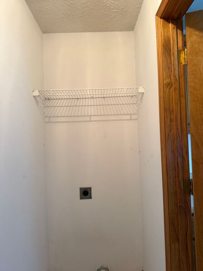 Building Photo - 307 E Pintail Dr
