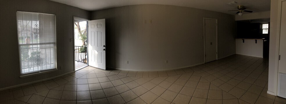Building Photo - 213 E Upas Ave