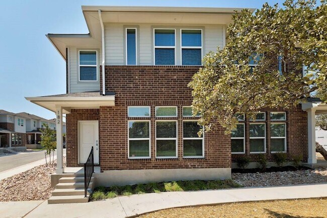 Primary Photo - 605 W South St