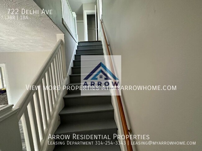 Building Photo - 722 Delhi Ave