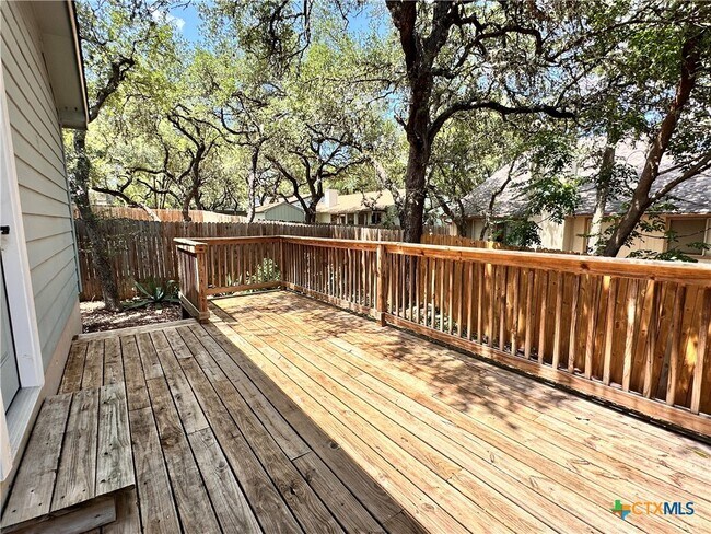 Building Photo - 2029 Northview Dr