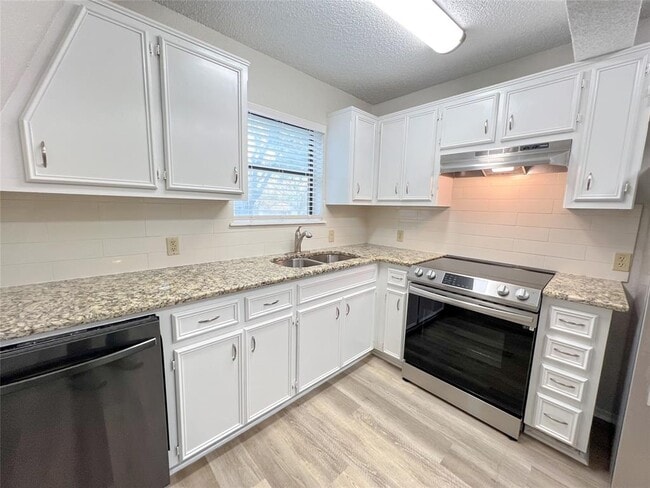 Building Photo - 3709 Rocky Hollow Trail