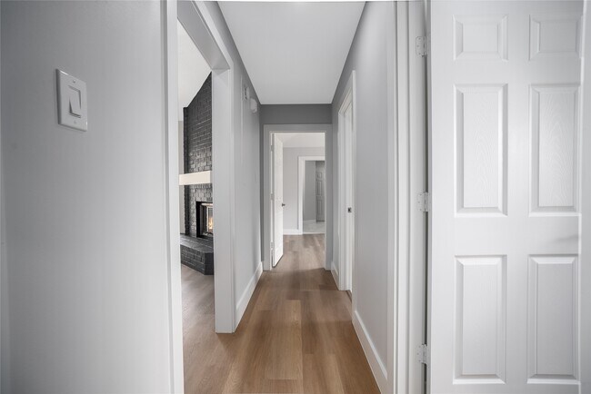 Building Photo - 1406 Kent Way