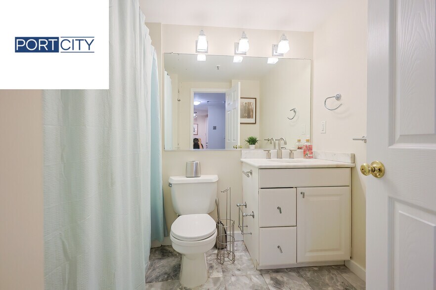 Building Photo - 15 N Beacon St