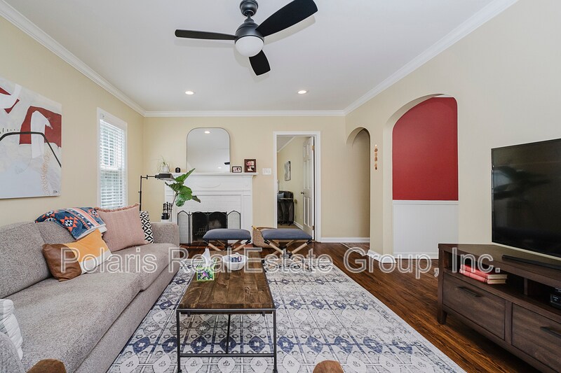 Building Photo - 5916 Crittenden Ave