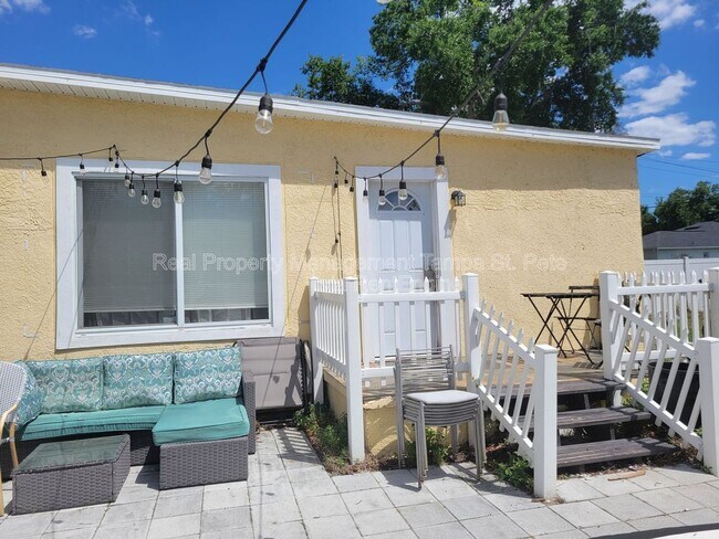 Building Photo - 1711 E New Orleans Ave