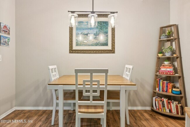 Building Photo - 160 Veracruz Dr