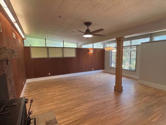 Building Photo - Updated Rancher in Norris!!