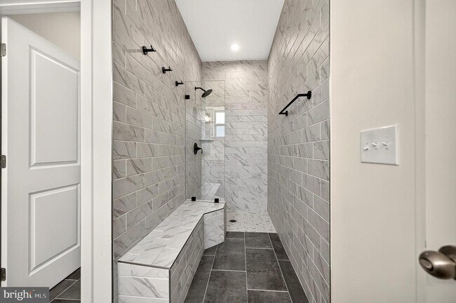 Building Photo - 20957 Bluebird Sq
