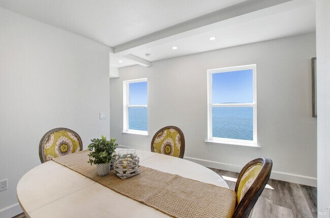 Building Photo - 625 CA-1