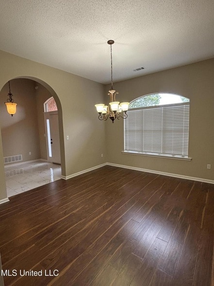 Building Photo - 1705 Cedar Lake Cove