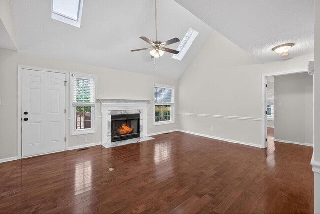 Building Photo - 1010 Trail Stream Way