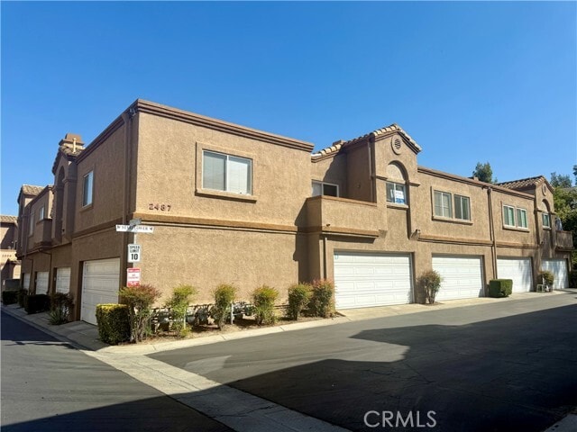 Building Photo - 2487 Moon Dust Dr