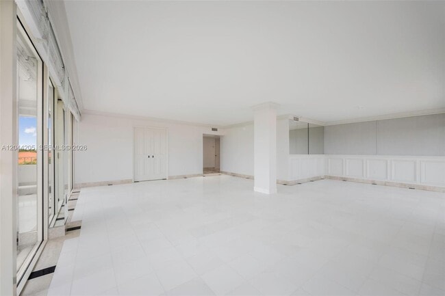 Building Photo - 155 Ocean Ln Dr