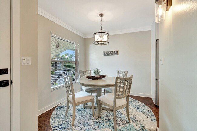 Building Photo - 5770 Princess Palm Ct