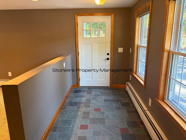 Building Photo - 27A-27B Laurel Lane