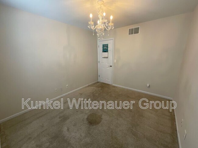 Building Photo - 2244 Haverford Dr
