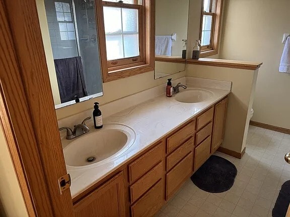 Building Photo - 16842 Hanover Ln