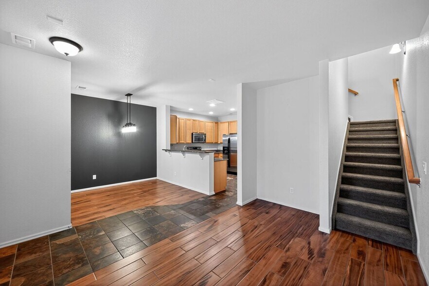 Building Photo - 12743 Leyden St