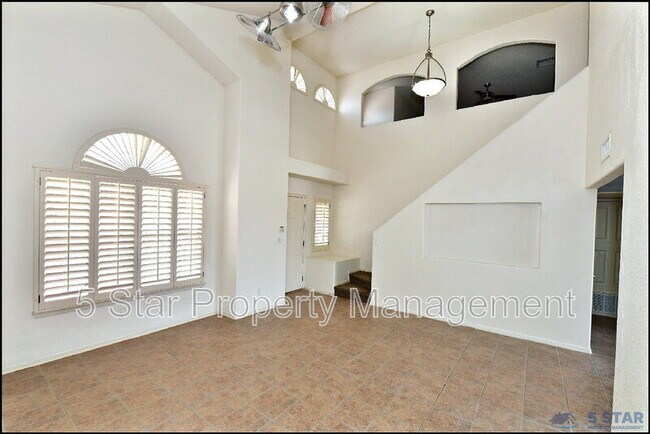 Building Photo - 6372 Franklin Ridge Dr