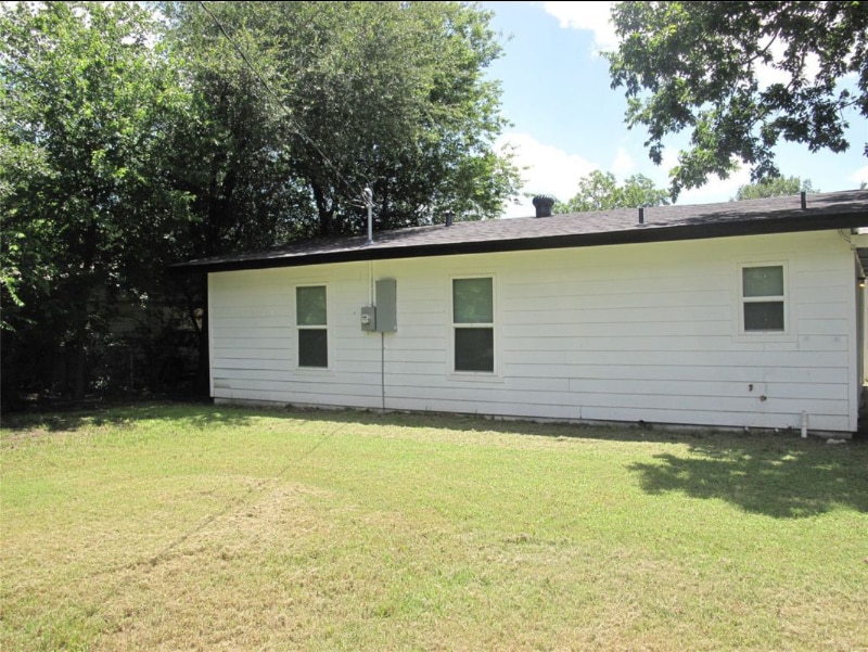 Building Photo - 3003 Williams Dr