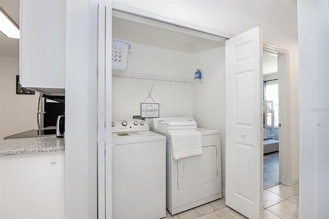 Building Photo - 8703 Knightsbridge Ct