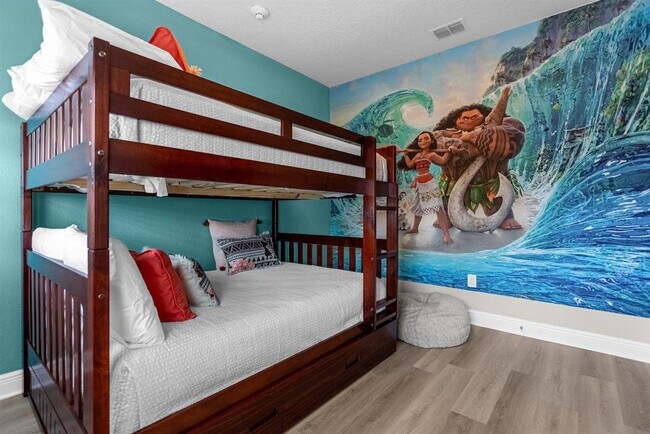 Building Photo - 7739 Graben St