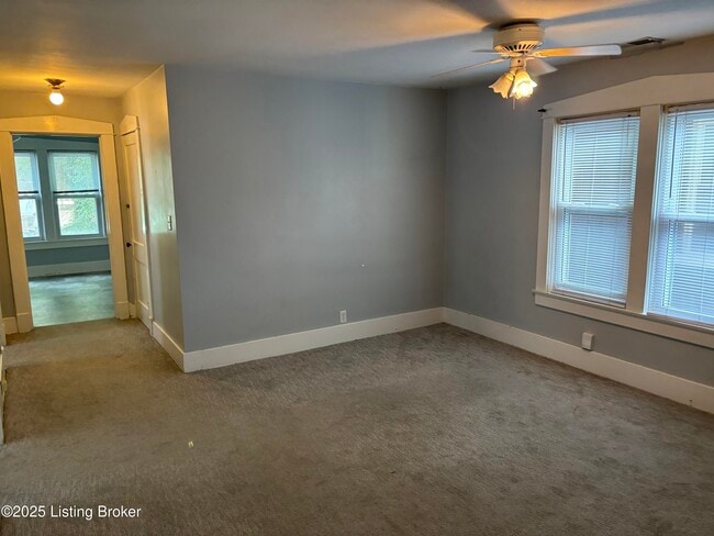 Building Photo - 2126 Sherwood Ave