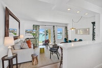 Building Photo - 2908 Bayshore Dr