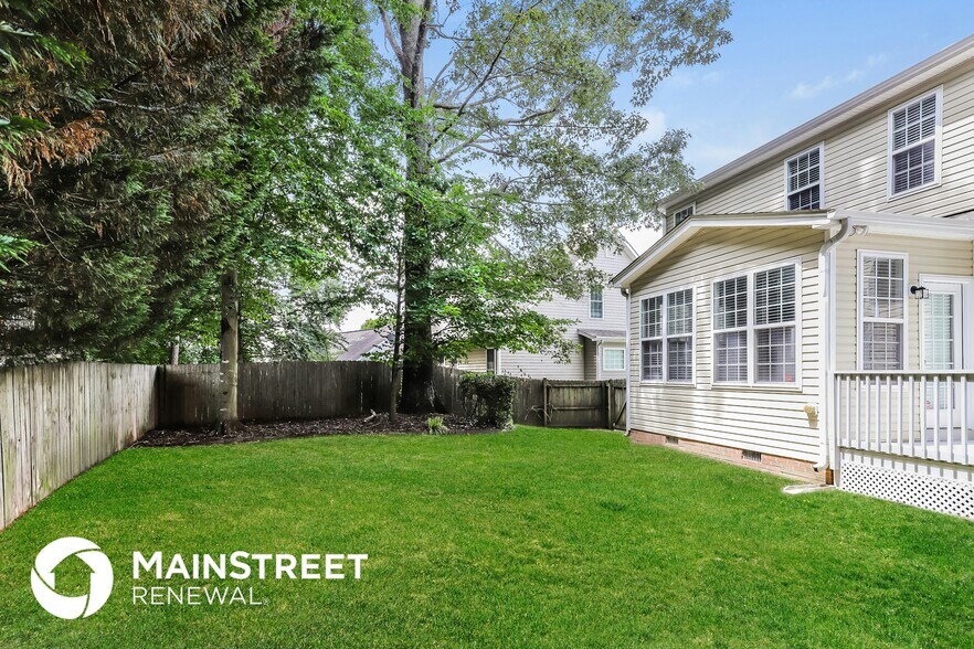 Building Photo - 1503 Bowmore Pl