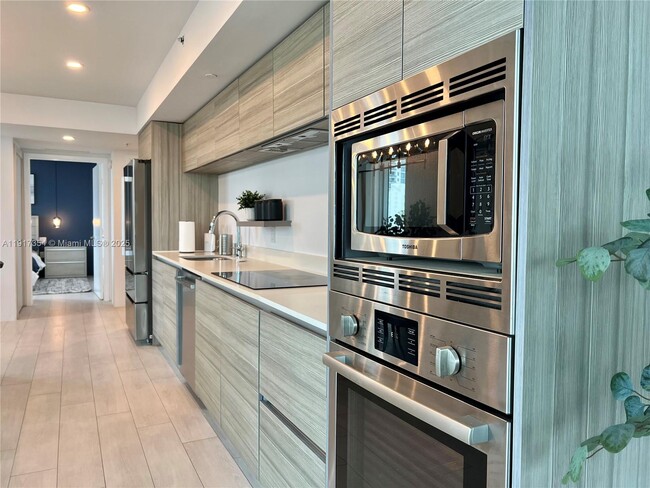 Building Photo - 6620 Indian Creek Dr