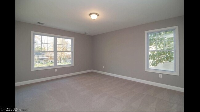 Building Photo - 227 E McClellan Ave