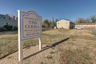 Building Photo - Viva Colina