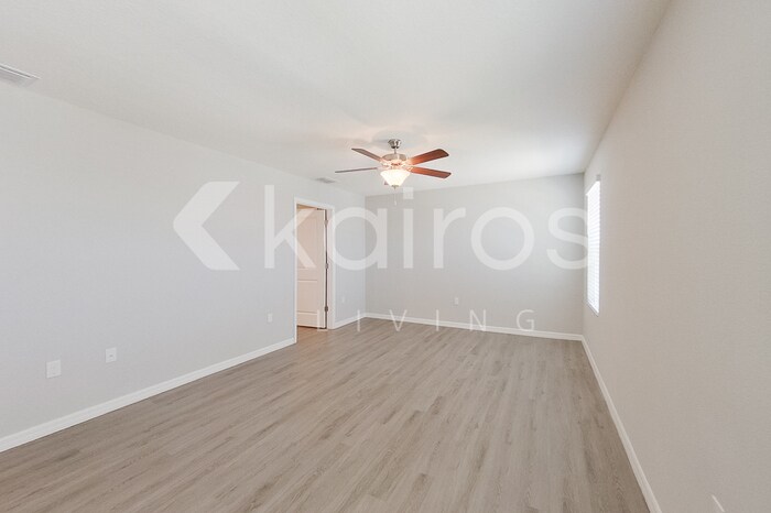 Building Photo - 8604 SW 44th Ct