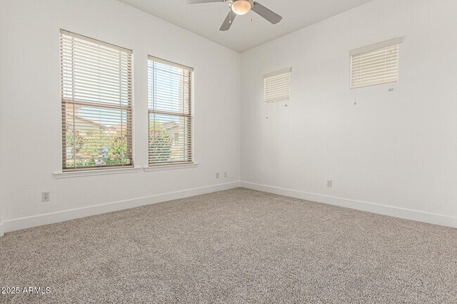 Building Photo - 3771 E Leo Pl