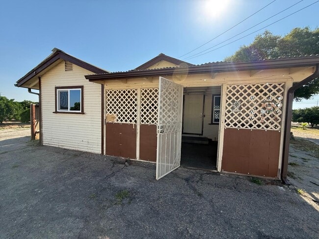 Building Photo - 8897 Jacobs Ave